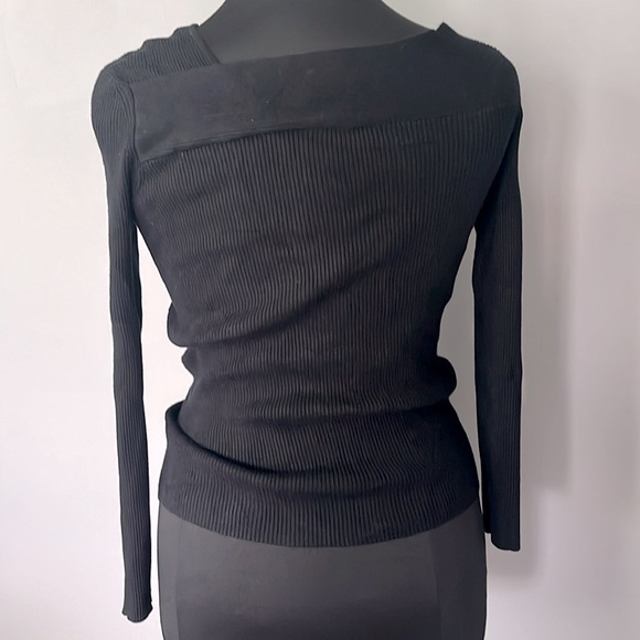 Donna Karan Boatneck Black Knit Lightweight Ribbed Sweater size M - Picture 3 of 13